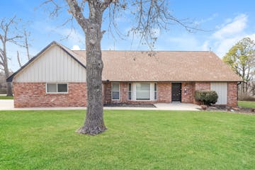 2101 Westridge Dr Edmond, OK 73013